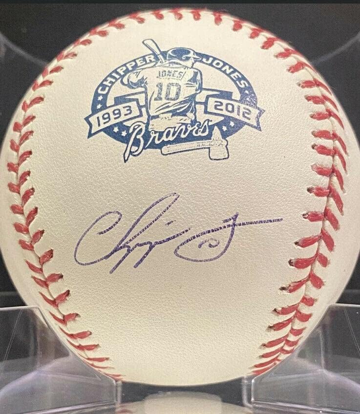 Чиппер Джоунс Атланта Брейвз 2012 С Автограф Футболист MLB HOLO L @@K - Бейзболни топки с автограф