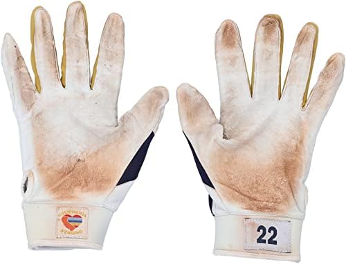 Кристиан Йелич Милуоки Брюэрз - Използвани в играта бели и тъмно сини вата-ръкавици Under Armour от сезон на MLB 2019 - Използваните в играта MLB Ръкавици